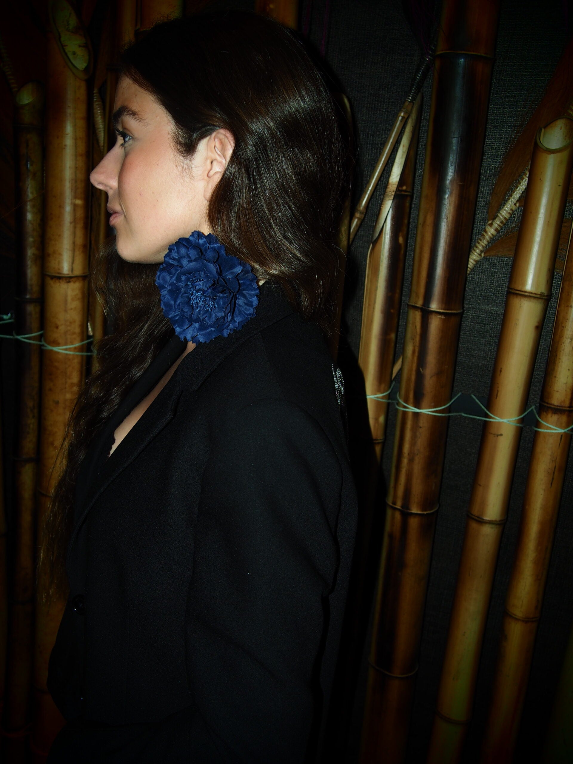 Cravo multifuncional (para o cabelo, colar ou pregadeira) (várias cores)