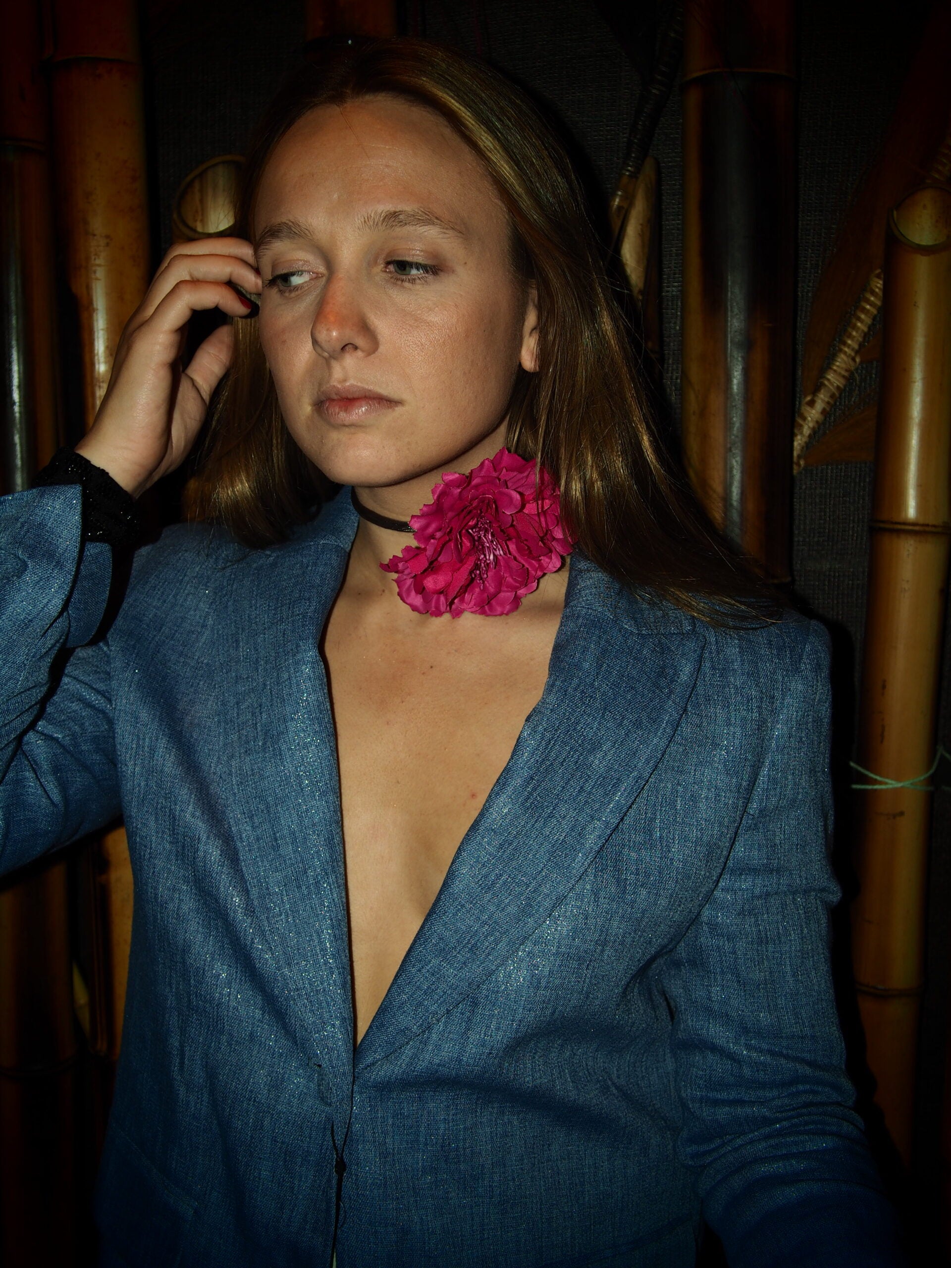 Cravo multifuncional (para o cabelo, colar ou pregadeira) (várias cores)